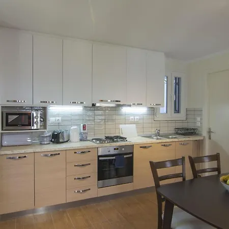 Apartment Yannis Nest